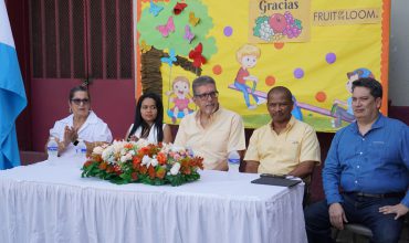 FRUIT OF THE LOOM REMODELA DOS AULAS MÁS EN ESCUELA VISITACIÓN PADILLA DE EL PROGRESO