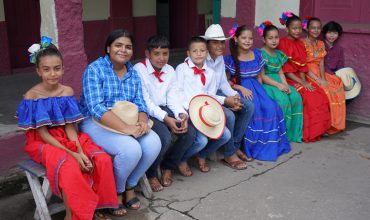 FRUIT OF THE LOOM REMODELA DOS AULAS MÁS EN ESCUELA VISITACIÓN PADILLA DE EL PROGRESO