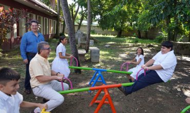 FRUIT OF THE LOOM REMODELA DOS AULAS MÁS EN ESCUELA VISITACIÓN PADILLA DE EL PROGRESO