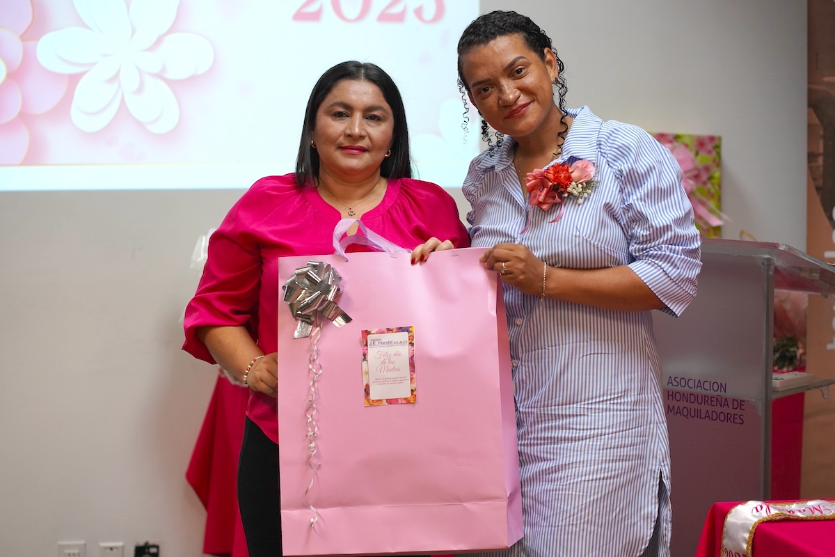 AHM Rinde Homenaje a Madres Trabajadoras del Sector Maquilador en una Edición Emotiva e Innovadora del Concurso ‘Madre de la Maquila 2025