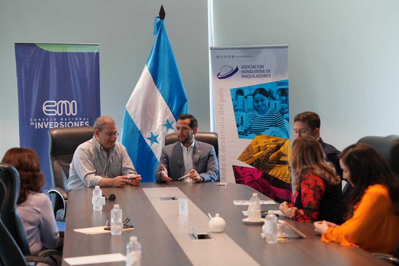 CNI Y AHM SUSCRIBEN CONVENIO PARA FORTALECER LA INVERSIÓN EN LA INDUSTRIA TEXTIL-MAQUILADORA
