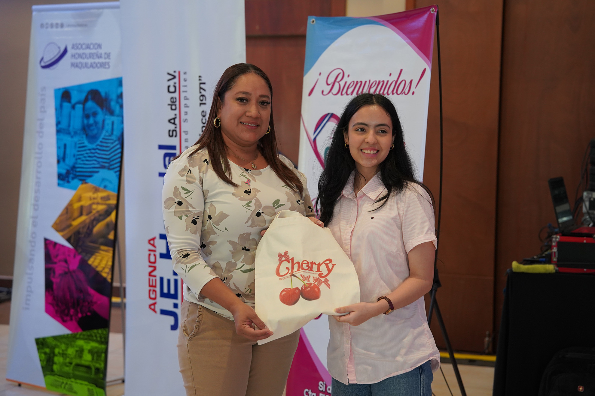 AHM LANZÓ SU CAMPAÑA “JUNTAS VENCEREMOS” EN APOYO A LA LUCHA CONTRA EL CÁNCER DE MAMA