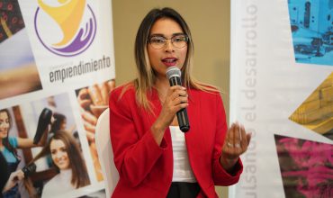 AHM impulsa el desarrollo emprendedor con su cuarta Master Class: “Más que servicio, una experiencia que venda”
