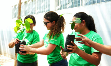 Gildan impulsa jornada de reforestación en San Pedro Sula durante el Mes de la Tierra