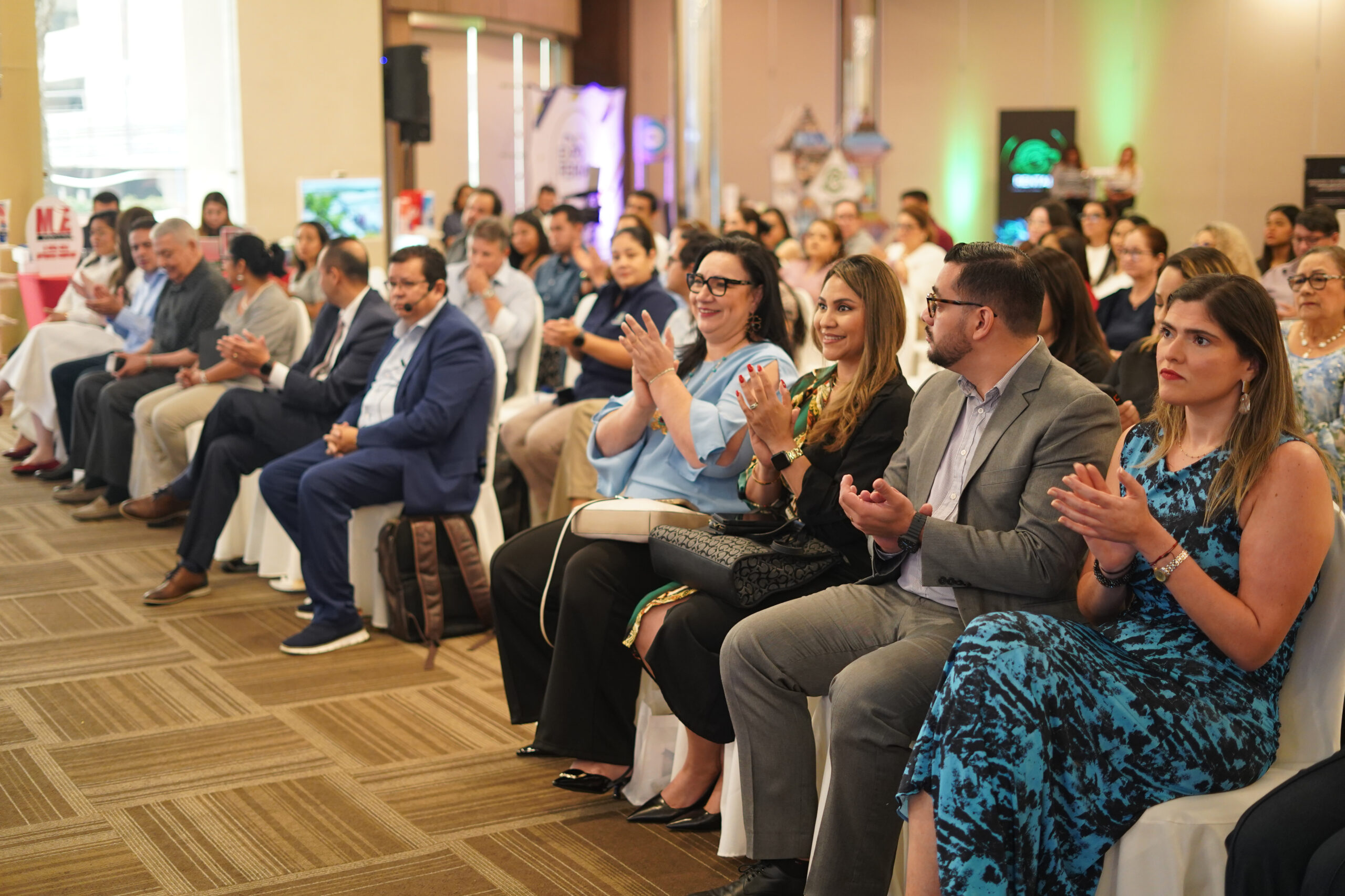 AHM REALIZÓ ZIPODEMOS INSIGHT Y PRESENTÓ LA NUEVA ETAPA EDITORIAL DE SU REVISTA ZIPODEMOS