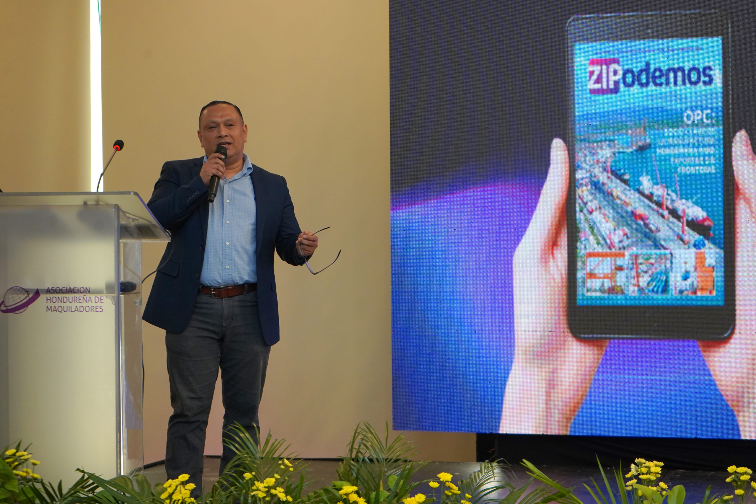 AHM REALIZÓ ZIPODEMOS INSIGHT Y PRESENTÓ LA NUEVA ETAPA EDITORIAL DE SU REVISTA ZIPODEMOS