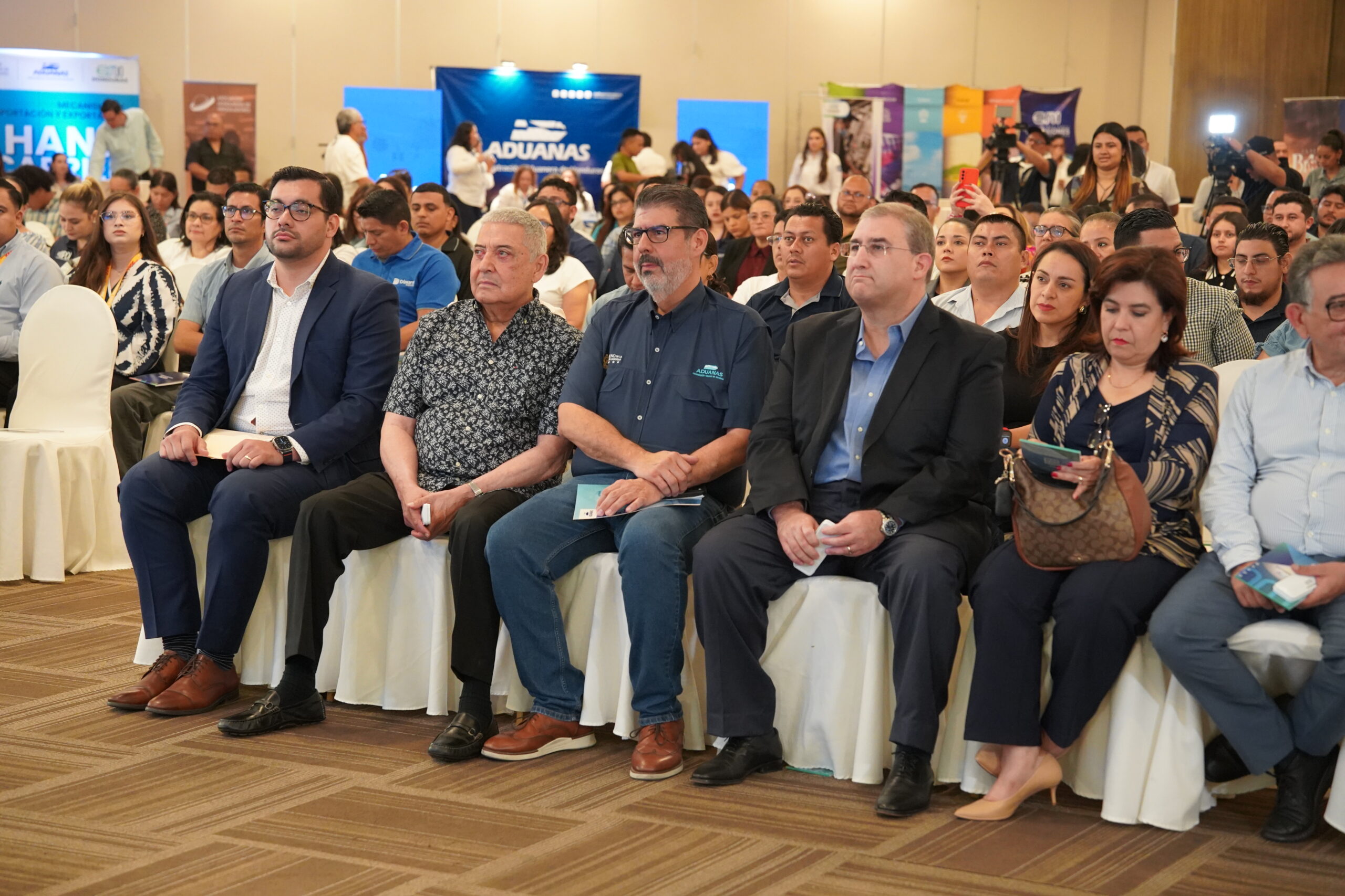 Aduanas Honduras, AHM y CNI lanzan mecanismo Hand Carrier para agilizar el comercio exterior en Zonas Libres