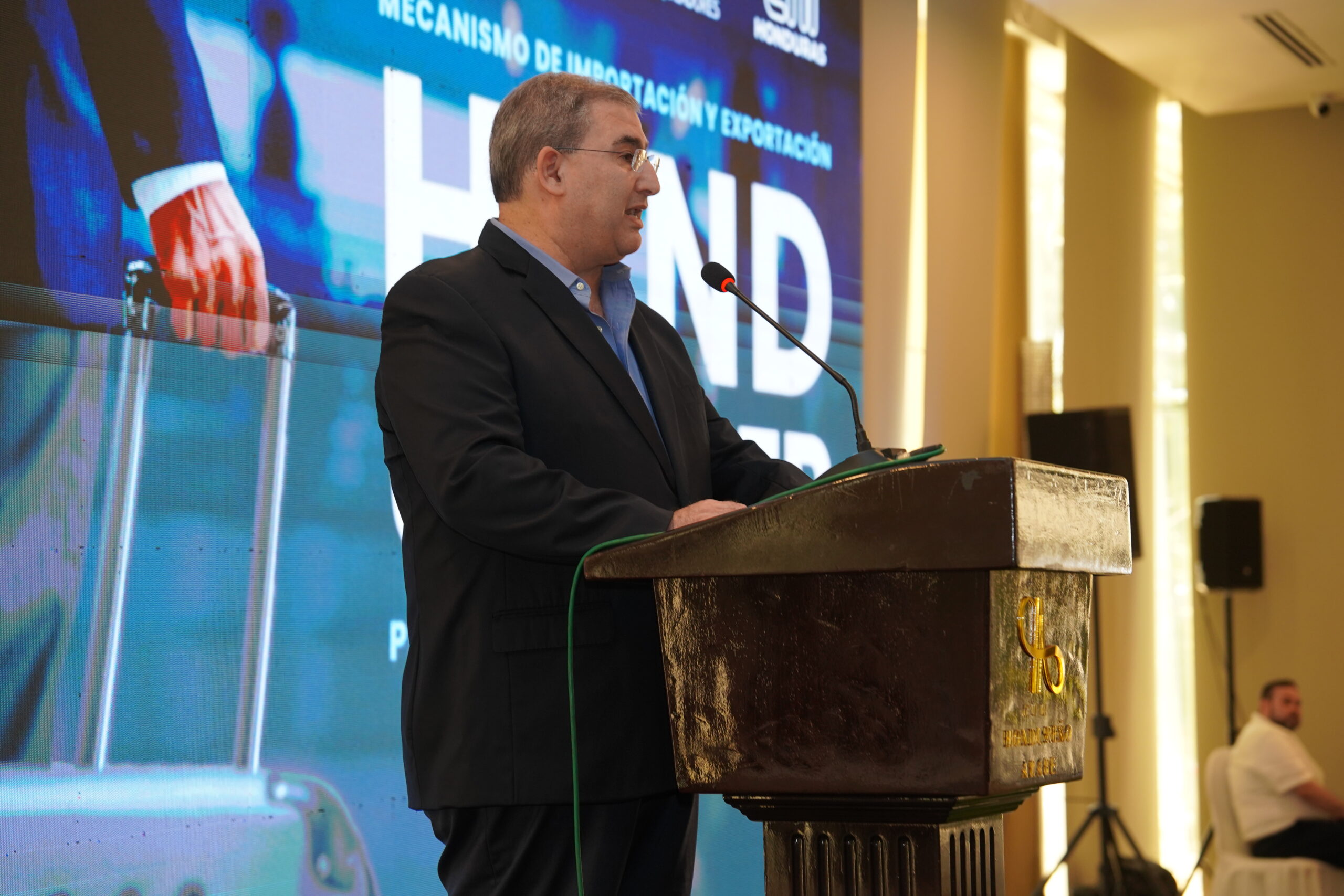 Aduanas Honduras, AHM y CNI lanzan mecanismo Hand Carrier para agilizar el comercio exterior en Zonas Libres
