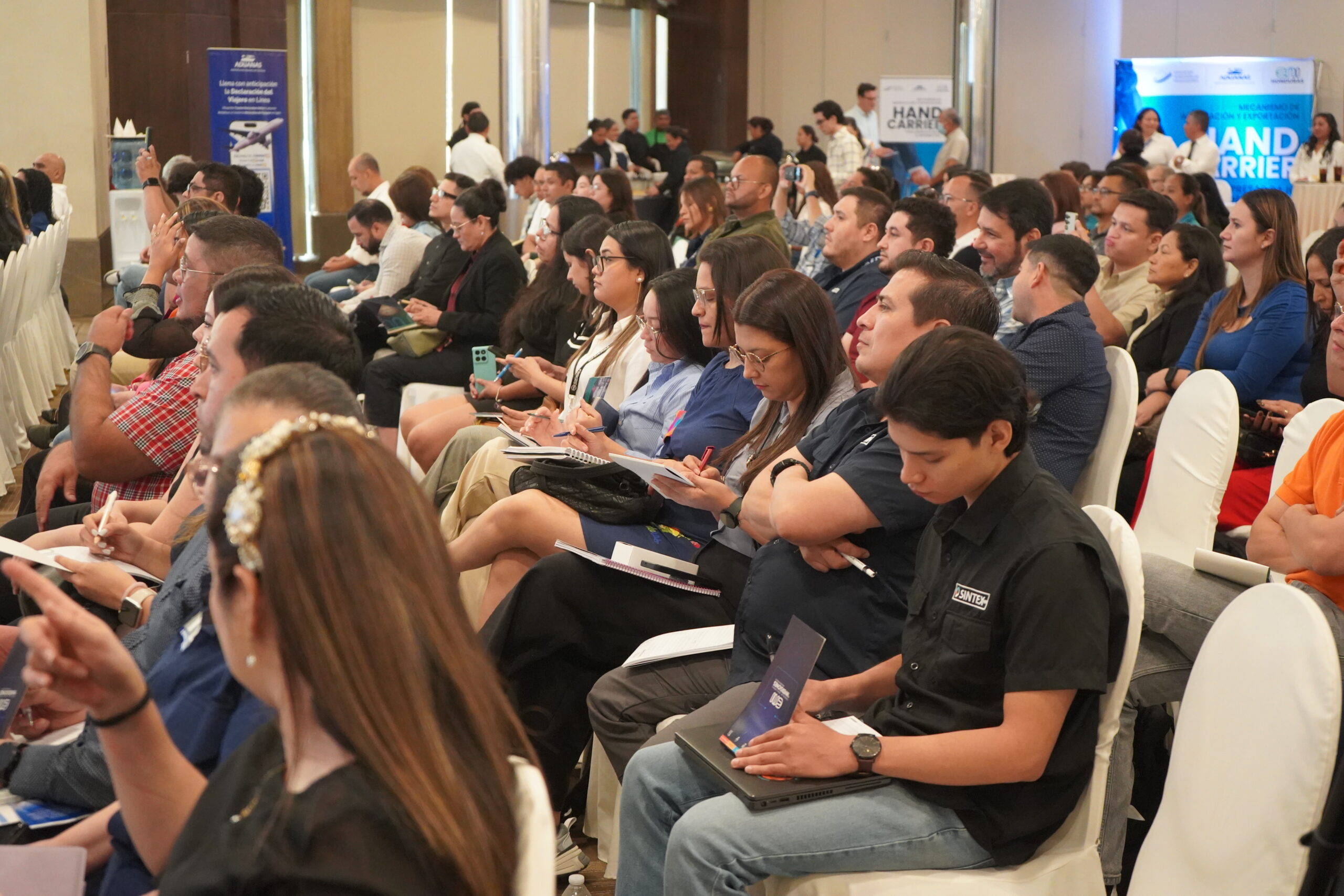 Aduanas Honduras, AHM y CNI lanzan mecanismo Hand Carrier para agilizar el comercio exterior en Zonas Libres