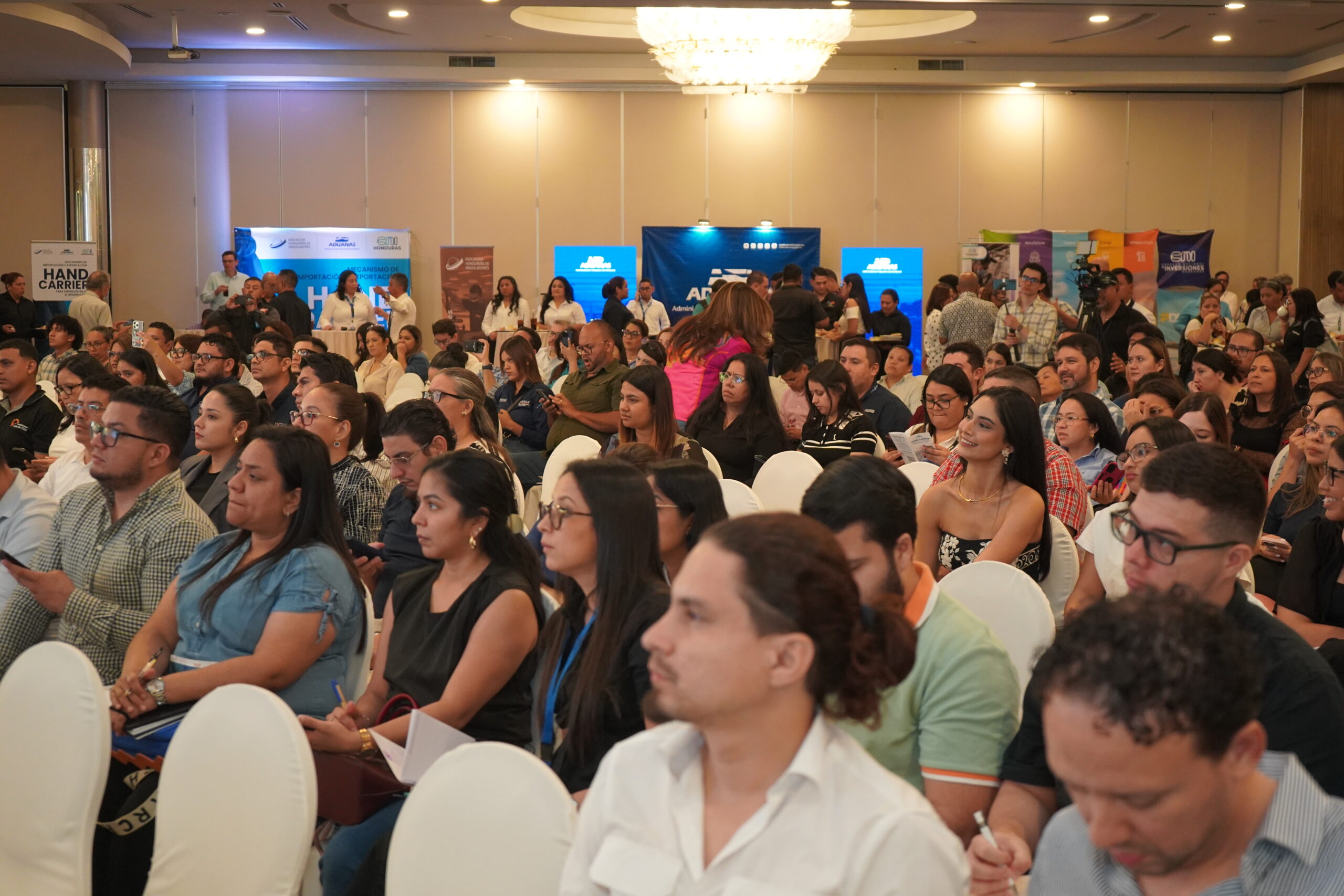 Aduanas Honduras, AHM y CNI lanzan mecanismo Hand Carrier para agilizar el comercio exterior en Zonas Libres