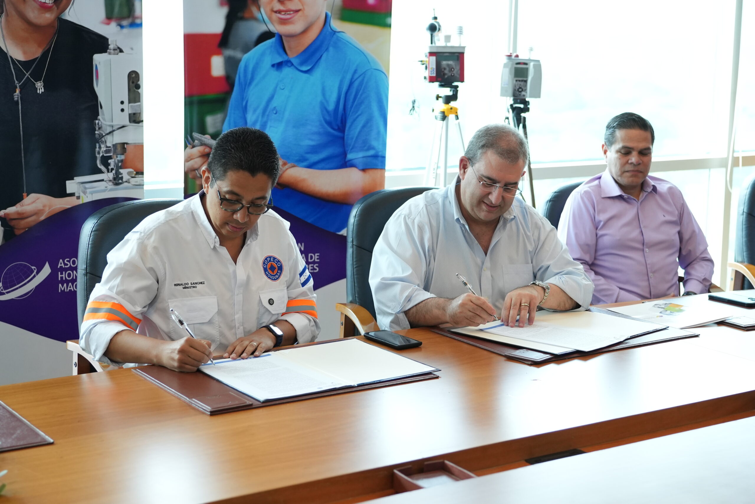 AHM Y COPECO RENUEVAN CONVENIO PARA FORTALECER LA GESTIÓN DE RIESGOS EN LA INDUSTRIA TEXTIL-MAQUILADORA