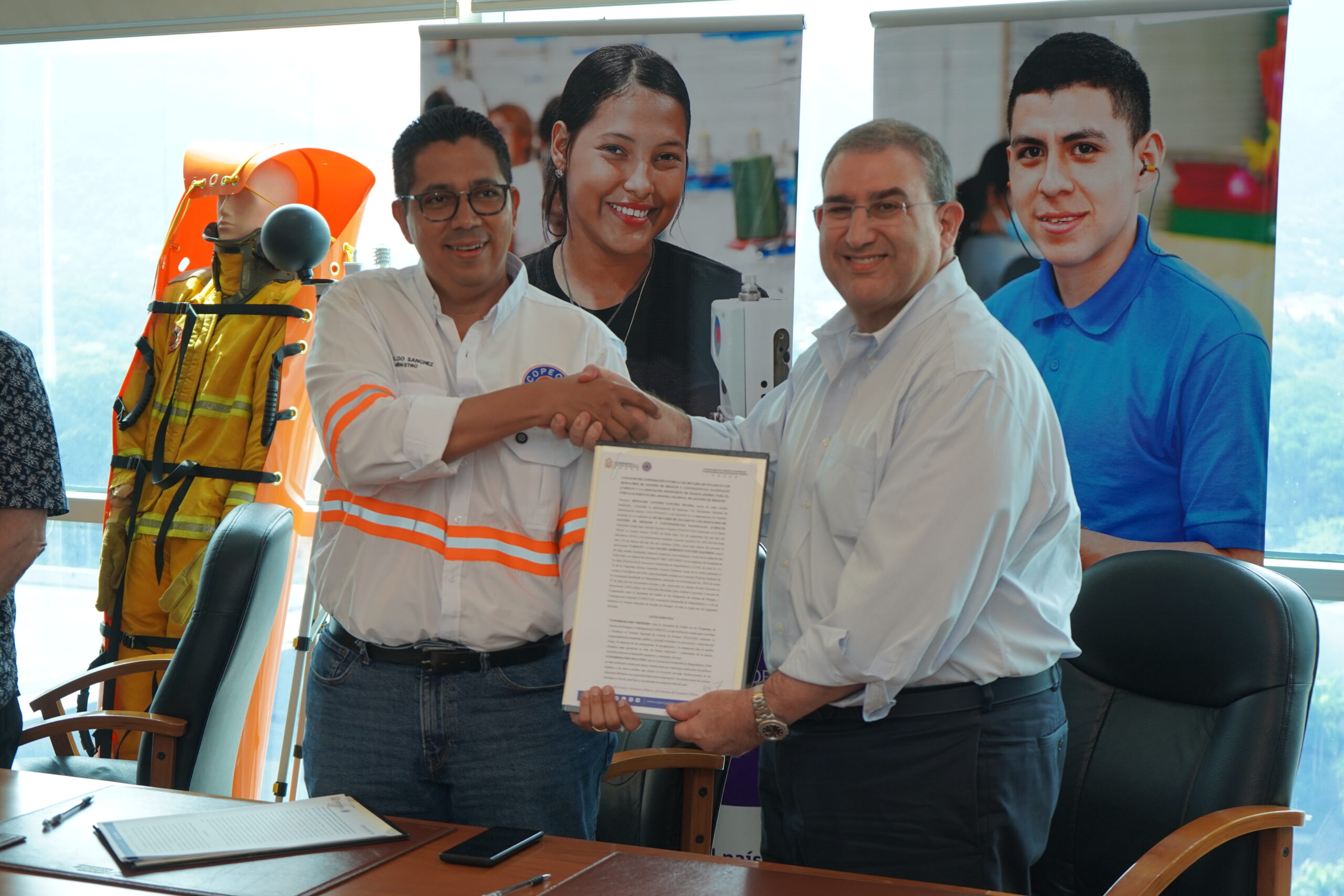 AHM Y COPECO RENUEVAN CONVENIO PARA FORTALECER LA GESTIÓN DE RIESGOS EN LA INDUSTRIA TEXTIL-MAQUILADORA