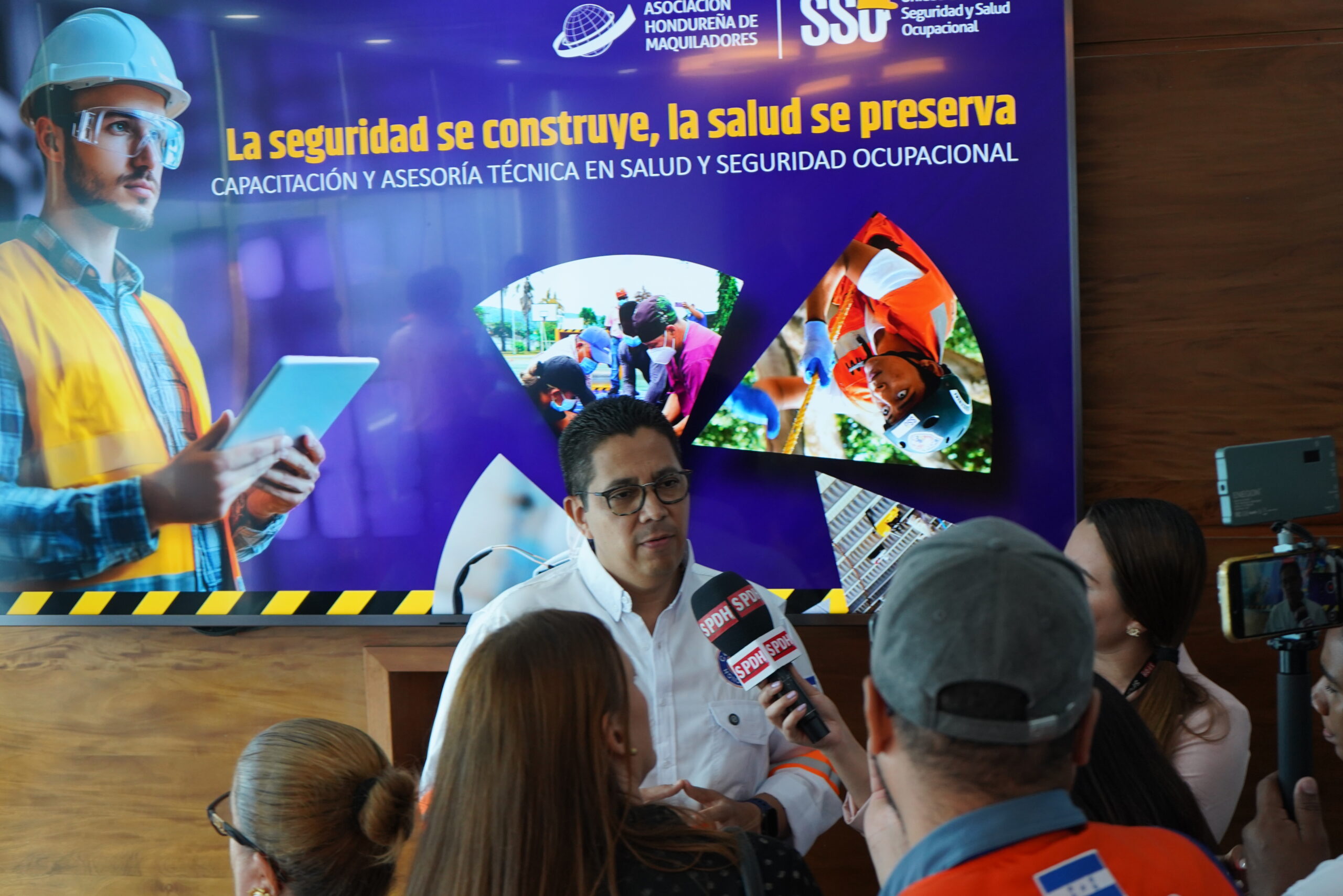 AHM Y COPECO RENUEVAN CONVENIO PARA FORTALECER LA GESTIÓN DE RIESGOS EN LA INDUSTRIA TEXTIL-MAQUILADORA